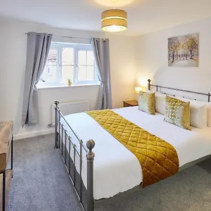 Host & - Redsky House Holiday home Whitby