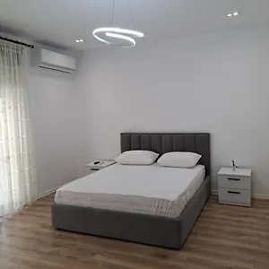 Erdis Nr 2 Appartamento Tirana