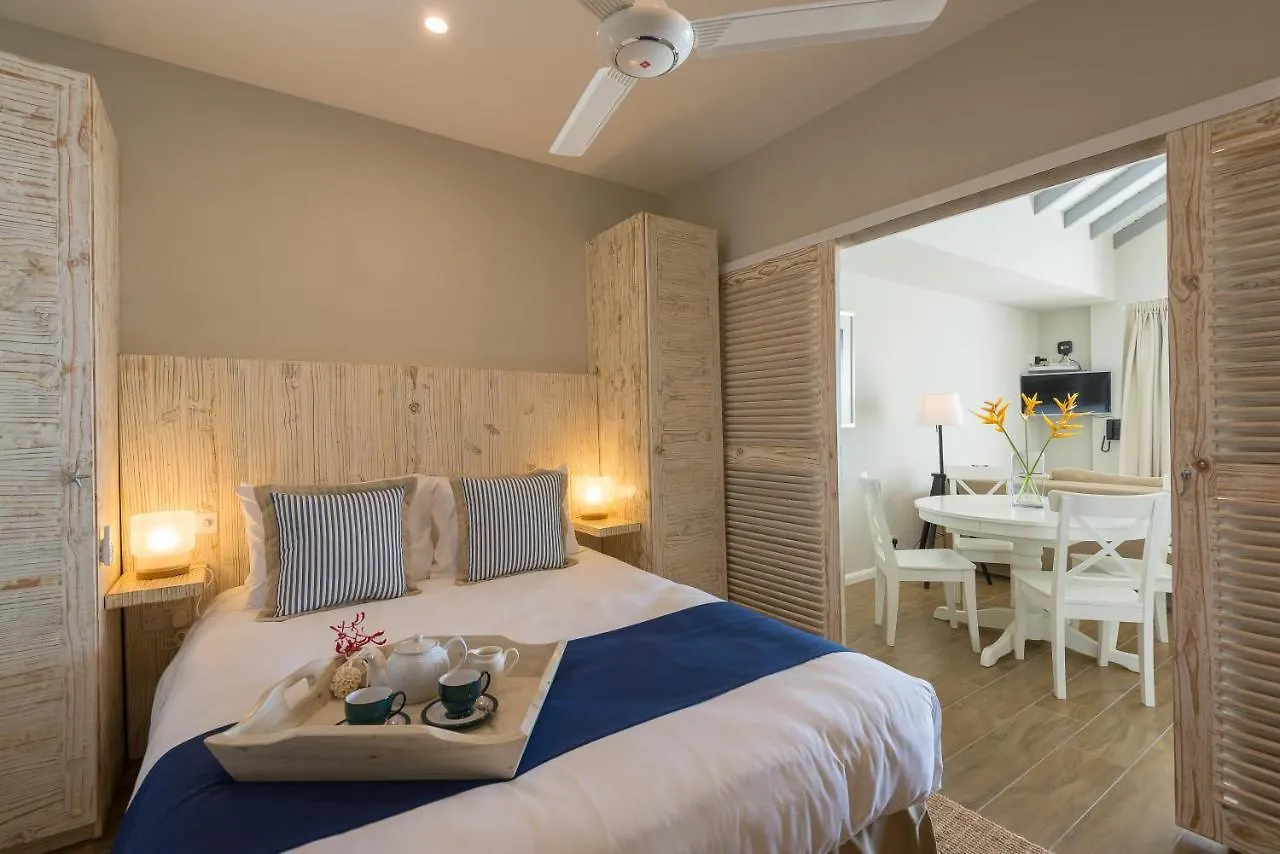 Le Nautique Beachfront Apartments Anse Royale Seychelles