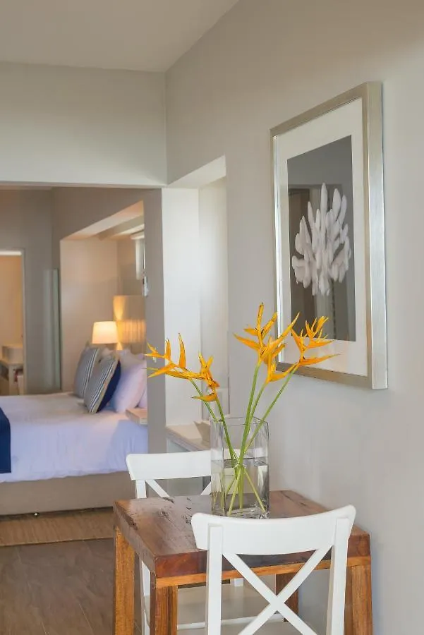 Le Nautique Beachfront Apartments Anse Royale