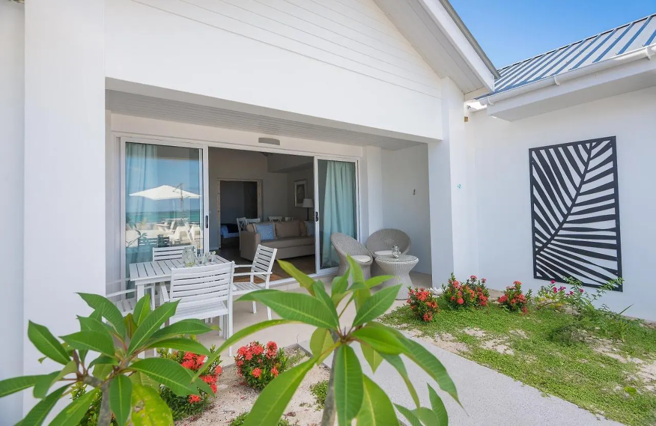 Le Nautique Beachfront Apartments Anse Royale